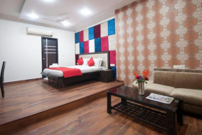 Отель Hotel Apra International  Нью-Дели